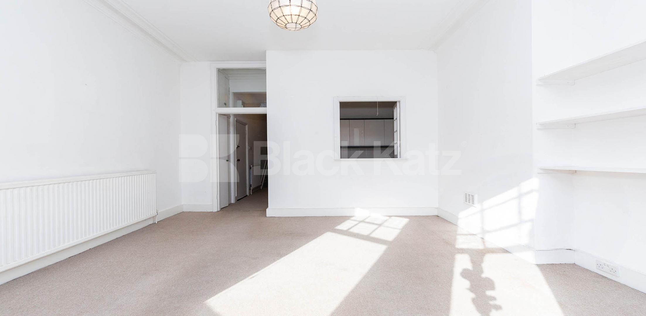 Spacious two bedroom set in a period conversion Milton Road, Highgate